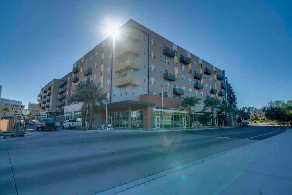 Sun Devil Studio With Rooftop Pool & Clubhouse! Tempe Dış mekan fotoğraf